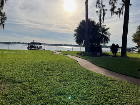 1608 Lake Clay Drive Lake Placid FL 33852