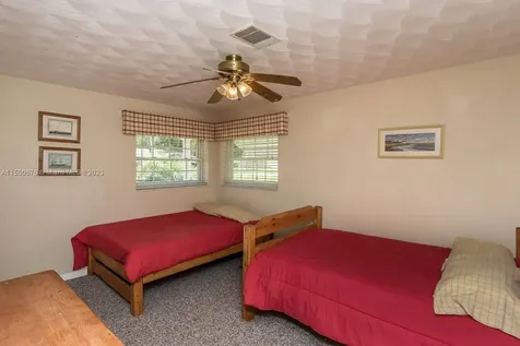 1608 Lake Clay Drive Lake Placid FL 33852