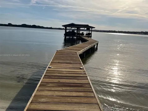 1608 Lake Clay Drive Lake Placid FL 33852