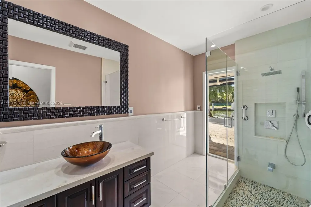 7300 Belle Meade Island Drive Miami FL 33138