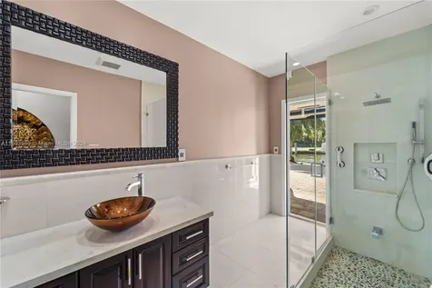 7300 Belle Meade Island Drive Miami FL 33138