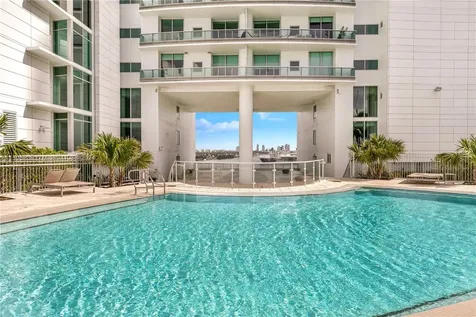 900 Biscayne Boulevard Miami FL 33132