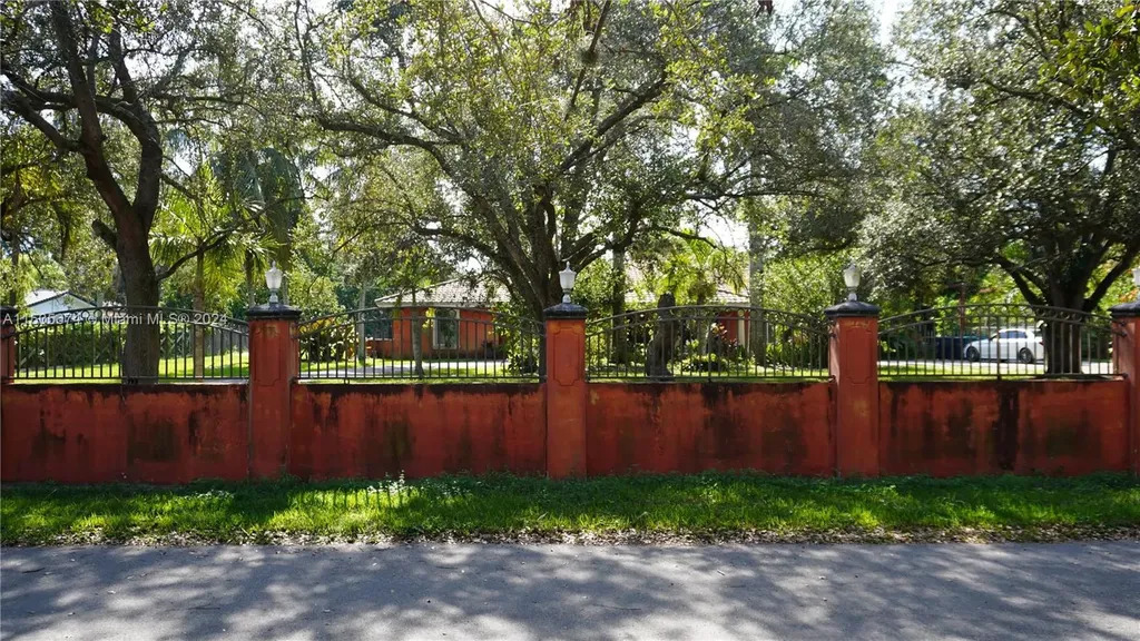 18370 SW 212th Street Miami FL 33187
