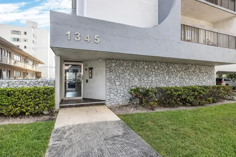 1345 West Avenue Miami Beach FL 33139