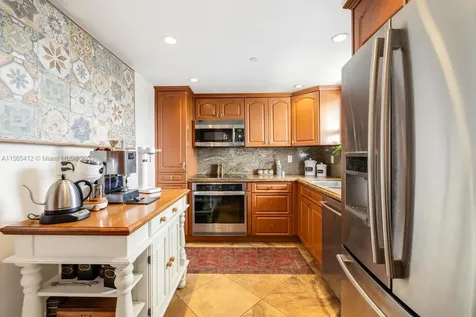 1345 West Avenue Miami Beach FL 33139
