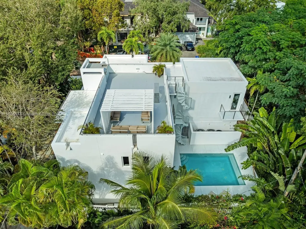 4190 Battersea Road Miami FL 33133
