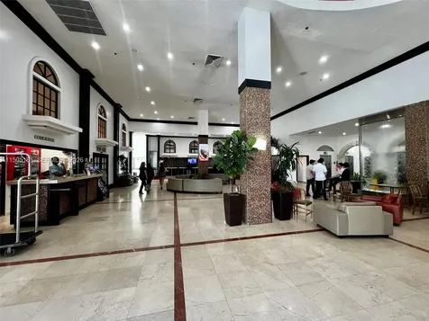 19201 Collins Avenue Sunny Isles Beach FL 33160