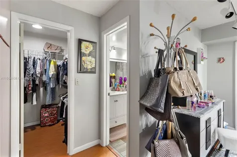 281 S Hollybrook Drive Pembroke Pines FL 33025