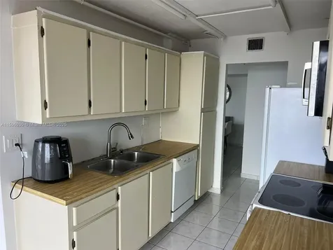 290 174th Street Sunny Isles Beach FL 33160