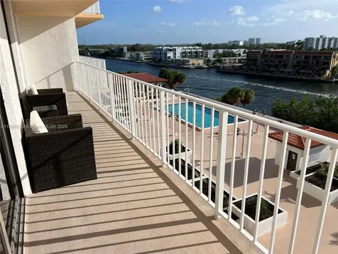 290 174th Street Sunny Isles Beach FL 33160