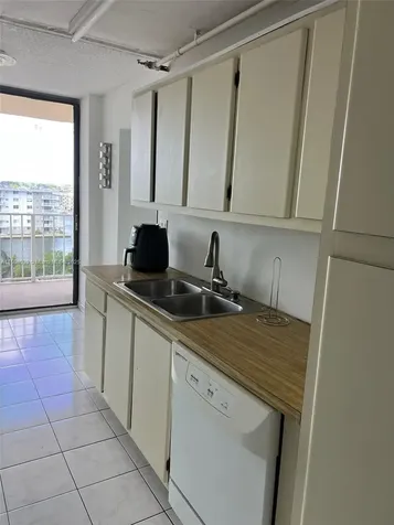 290 174th Street Sunny Isles Beach FL 33160