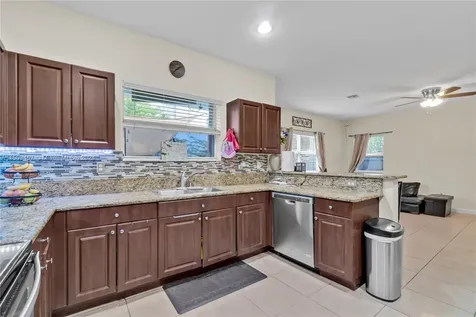 216 NE 36th Terrace Homestead FL 33033