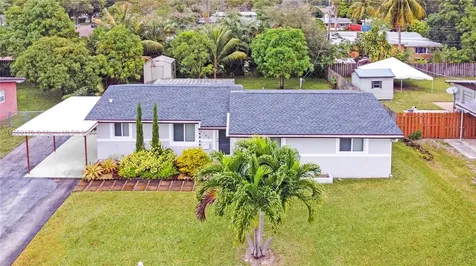 4785 NW 3rd Street Plantation FL 33317