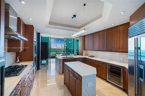 10295 E Collins Avenue Bal Harbour FL 33154