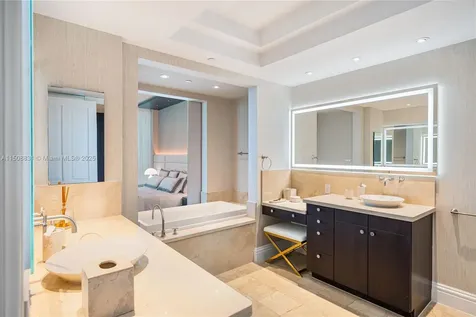 10295 E Collins Avenue Bal Harbour FL 33154