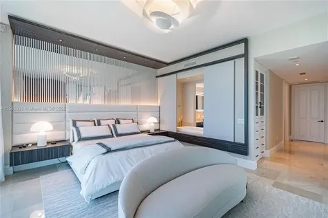 10295 E Collins Avenue Bal Harbour FL 33154