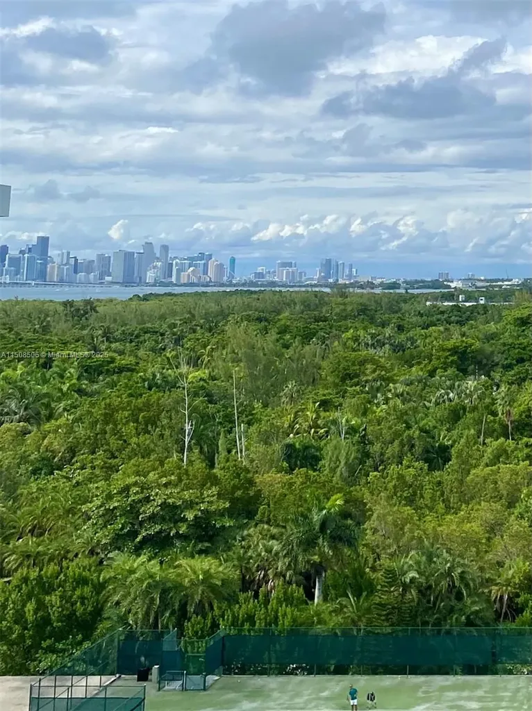 199 Ocean Lane Drive Key Biscayne FL 33149