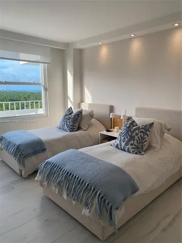 199 Ocean Lane Drive Key Biscayne FL 33149