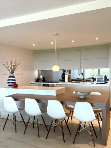 199 Ocean Lane Drive Key Biscayne FL 33149