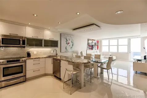 3725 S Ocean Drive Hollywood FL 33019