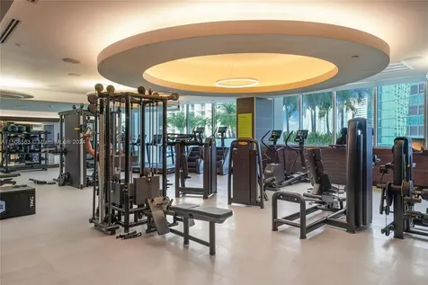 200 Biscayne Boulevard Way Miami FL 33131
