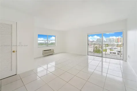 400 Kings Point Drive Sunny Isles Beach FL 33160