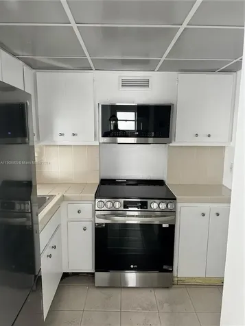 400 Kings Point Drive Sunny Isles Beach FL 33160