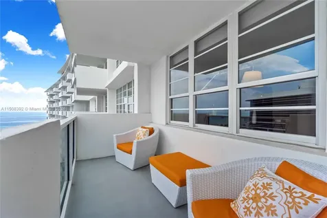 100 Lincoln Road Miami Beach FL 33139