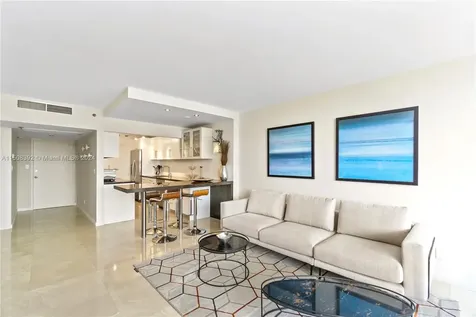 100 Lincoln Road Miami Beach FL 33139