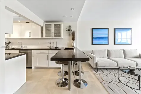 100 Lincoln Road Miami Beach FL 33139