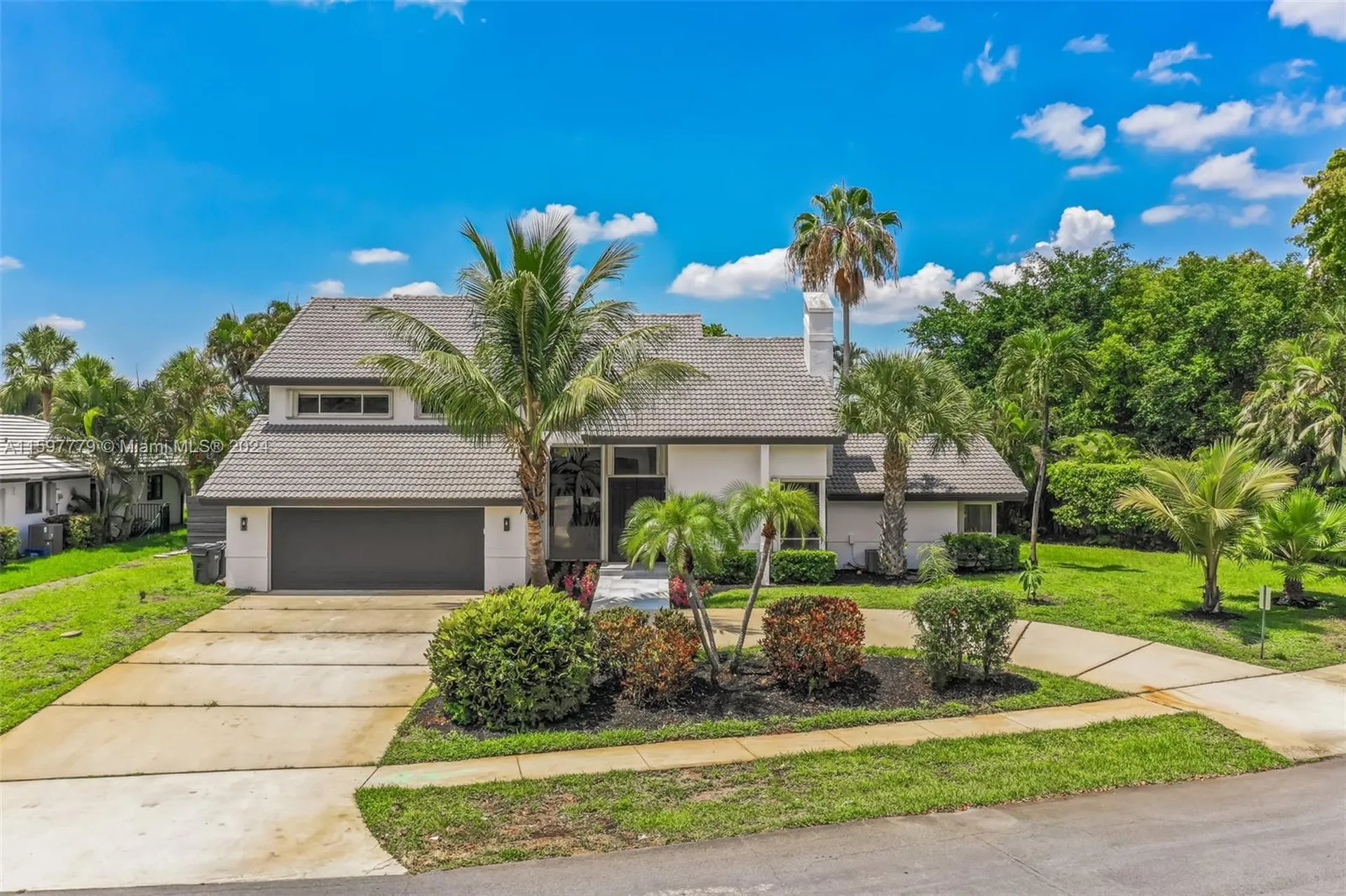 3138 Lakeview Drive Delray Beach FL 33445