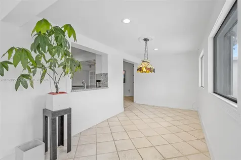 9111 SW 12th Street Miami FL 33174