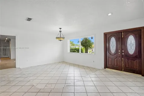 9111 SW 12th Street Miami FL 33174