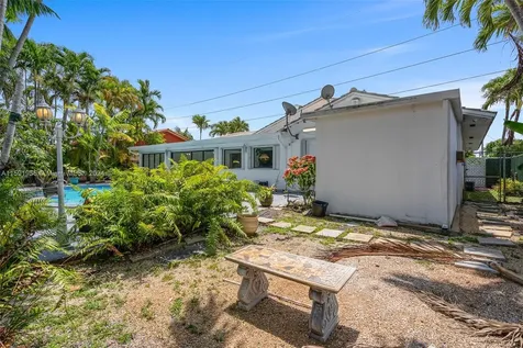 9111 SW 12th Street Miami FL 33174