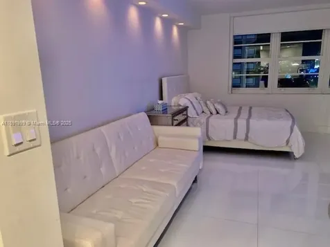 100 Lincoln Road Miami Beach FL 33139