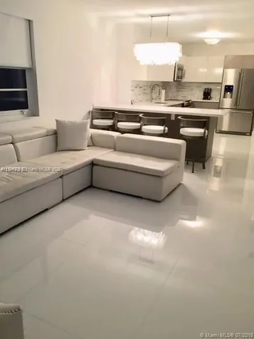 100 Lincoln Road Miami Beach FL 33139