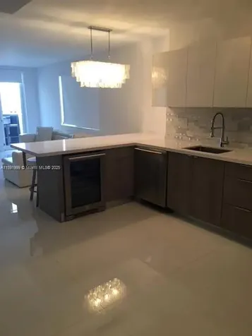 100 Lincoln Road Miami Beach FL 33139