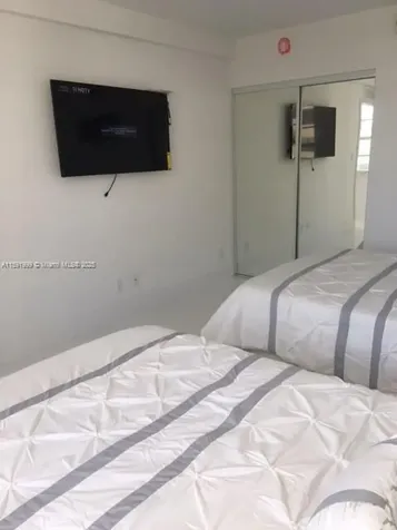 100 Lincoln Road Miami Beach FL 33139