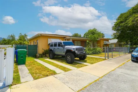 1225 SW 11th Avenue Miami FL 33129