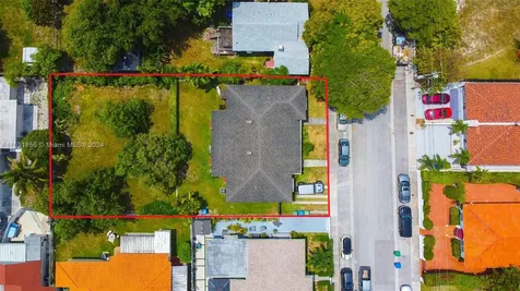 1225 SW 11th Avenue Miami FL 33129