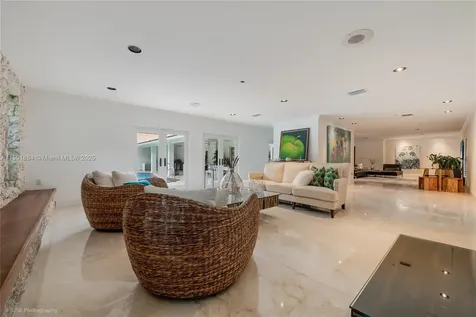 5385 N Kendall Drive Miami FL 33156