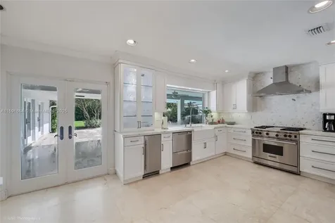 5385 N Kendall Drive Miami FL 33156