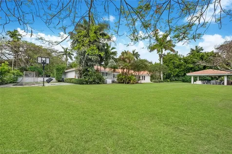 5385 N Kendall Drive Miami FL 33156