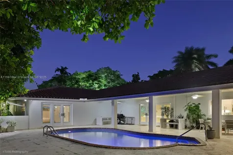 5385 N Kendall Drive Miami FL 33156