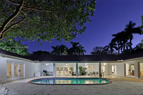 5385 N Kendall Drive Miami FL 33156