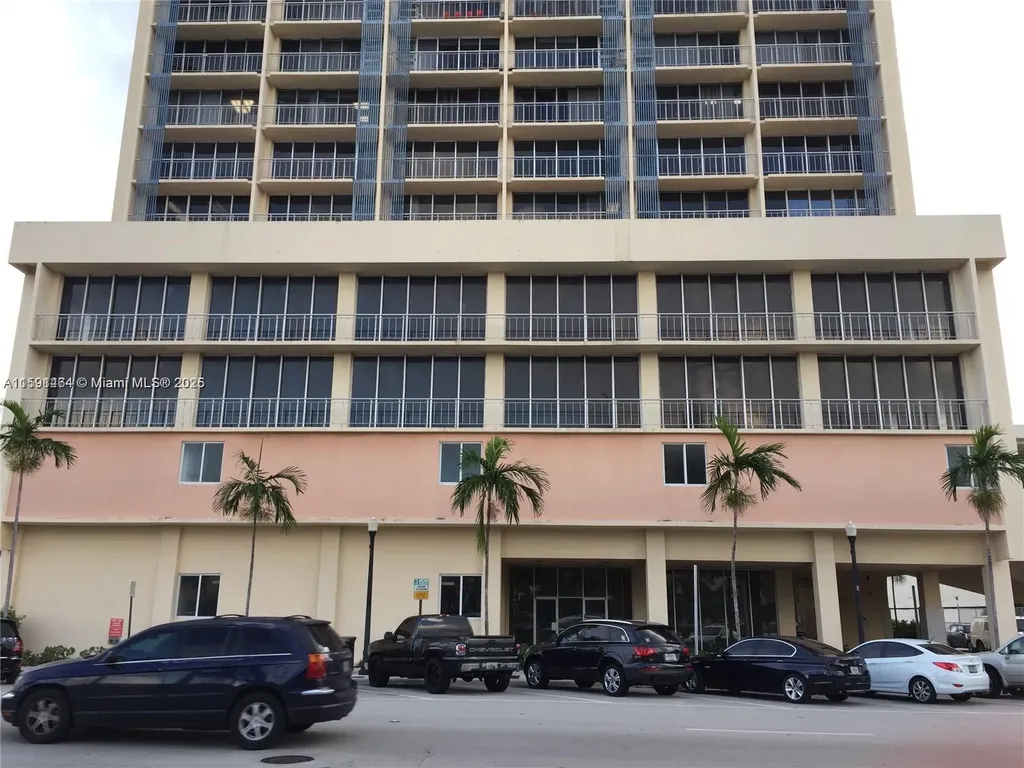 1720 Harrison Street Hollywood FL 33020