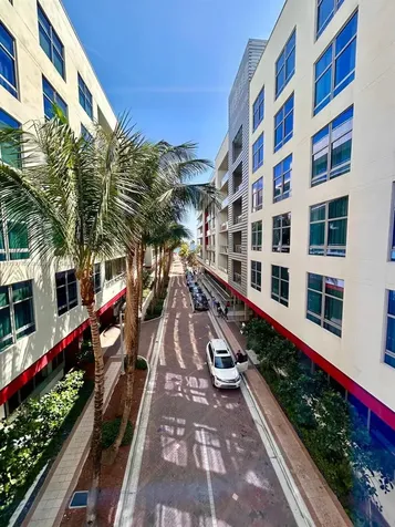 777 N Ocean Drive Hollywood FL 33019