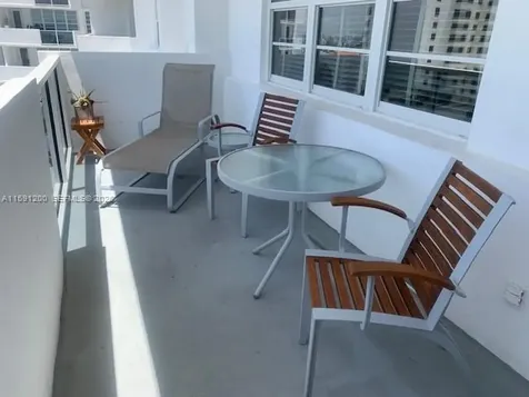 100 Lincoln Road Miami Beach FL 33139