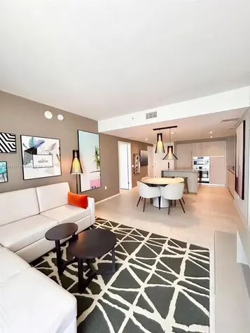 4010 S Ocean Drive Hollywood FL 33019