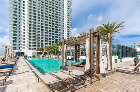 4010 S Ocean Drive Hollywood FL 33019